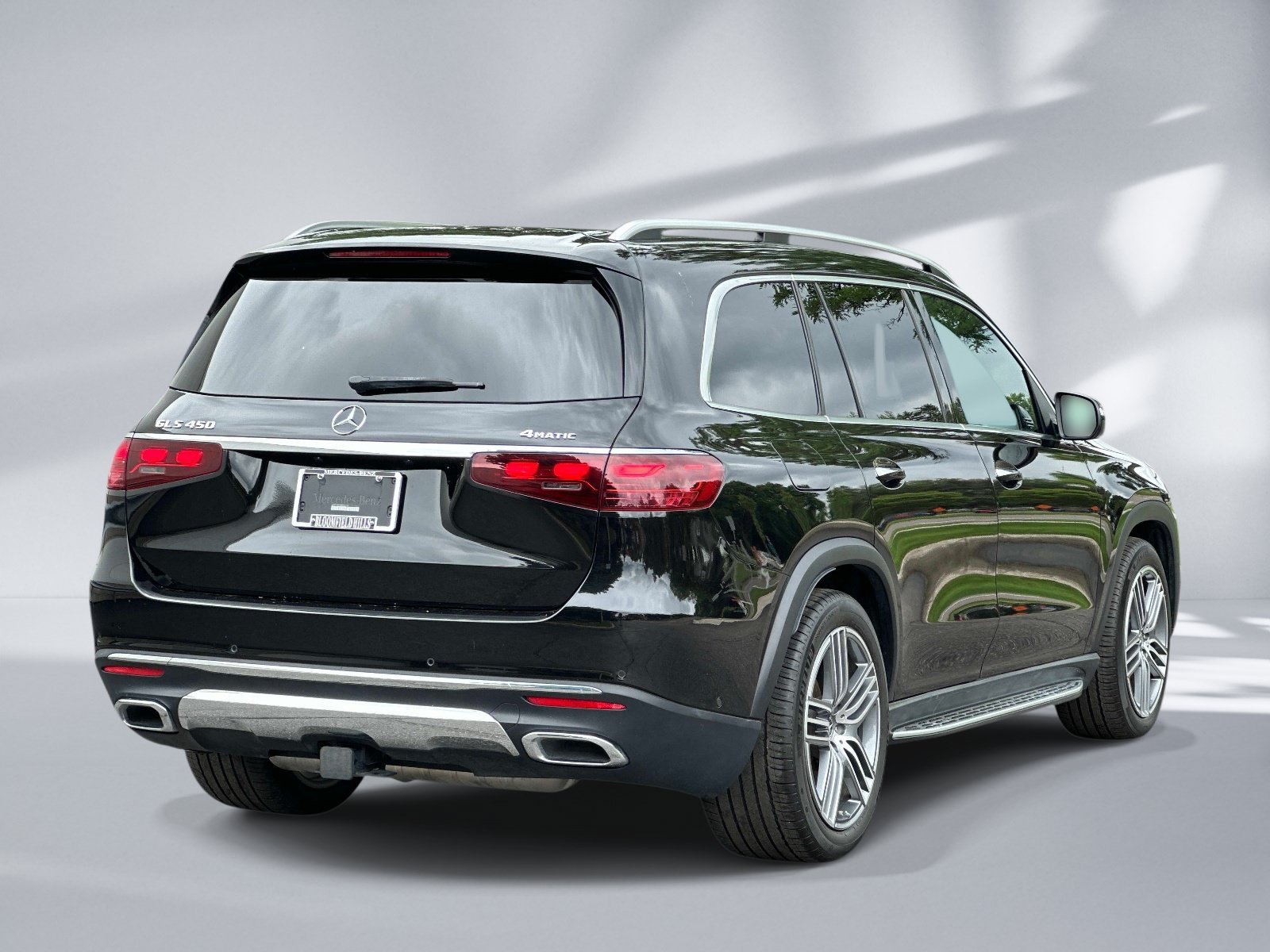 Certified Used 2024 Obsidian Black Metallic Mercedes-Benz GLS 450 image 4
