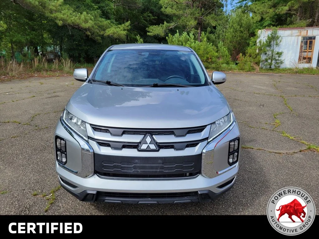 Used 2024  Mitsubishi  image 10