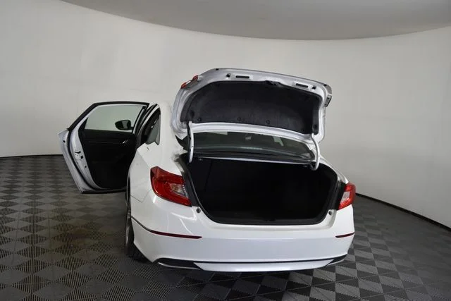 Used 2018  Honda EX-L image 38