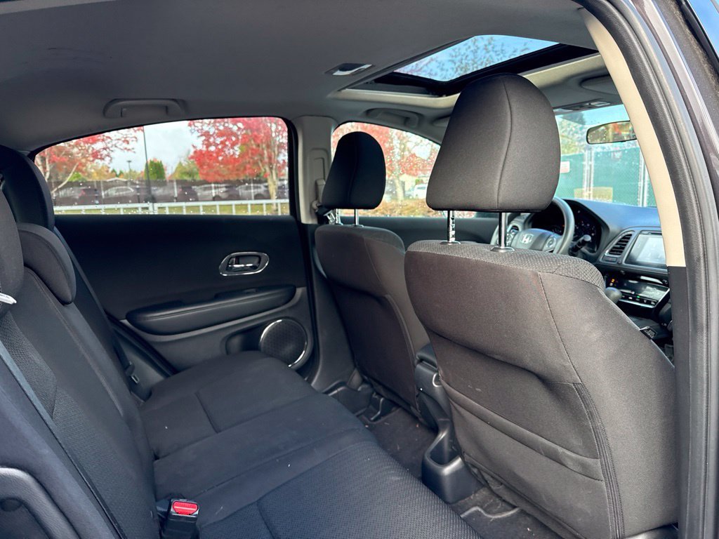 Used 2018 Mulberry Metallic Honda EX image 20