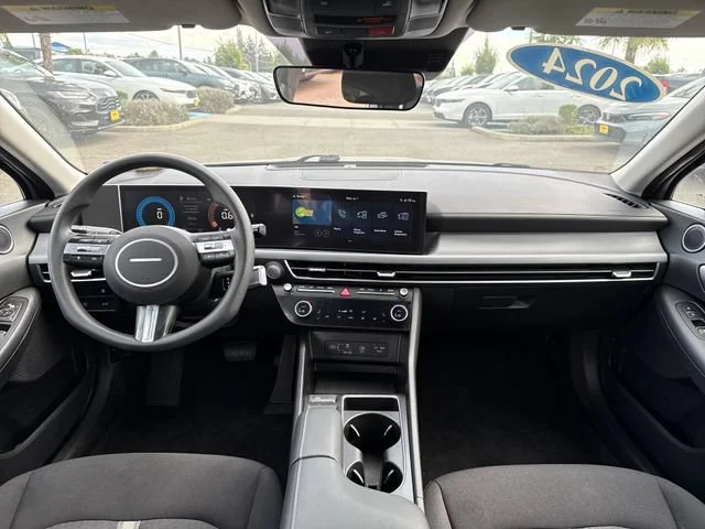 Used 2024 Transmission Blue Hyundai SEL image 11