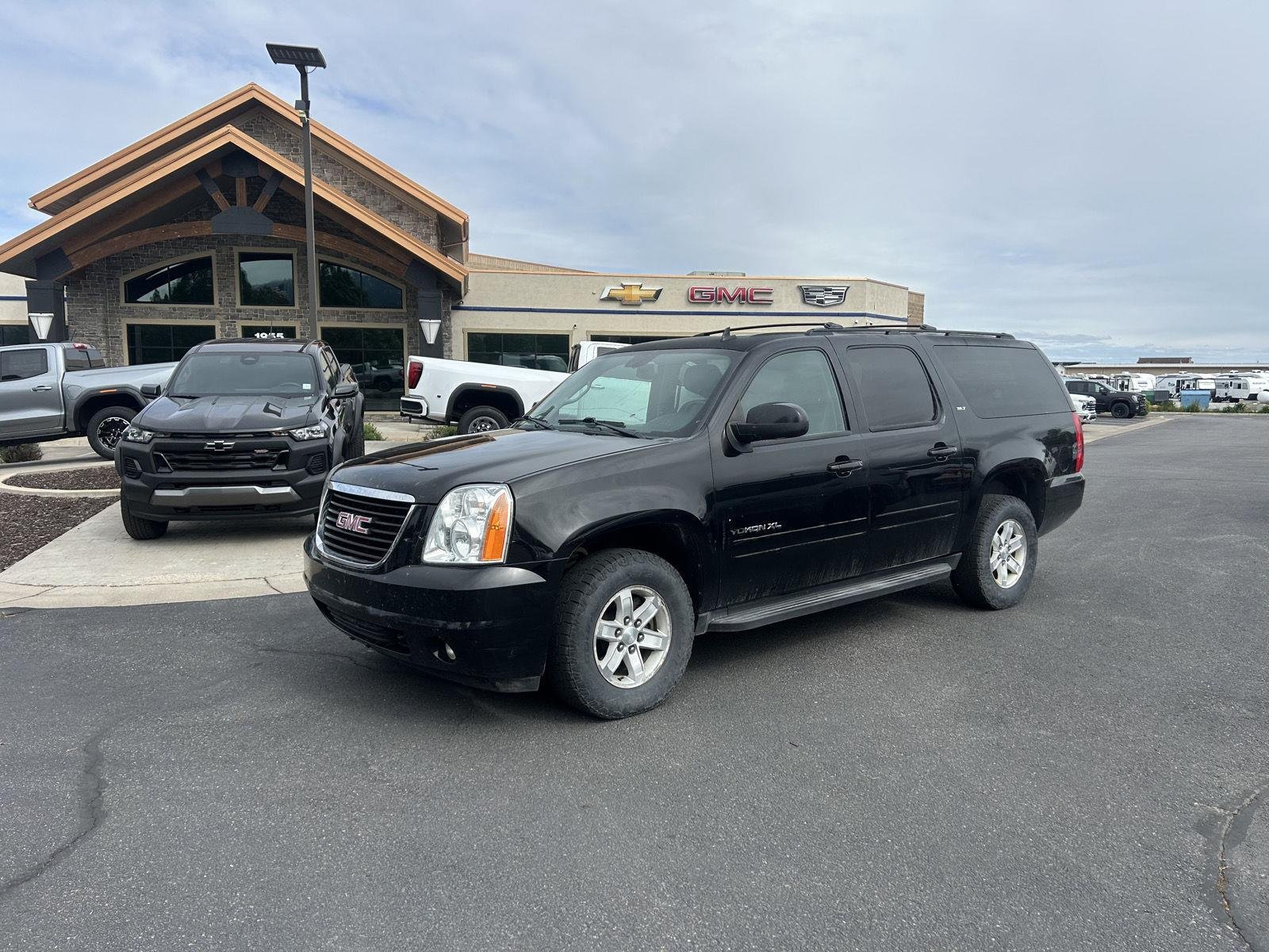 2013 GMC Yukon 4WD 1/2 Ton SLT (4SA)'s photo