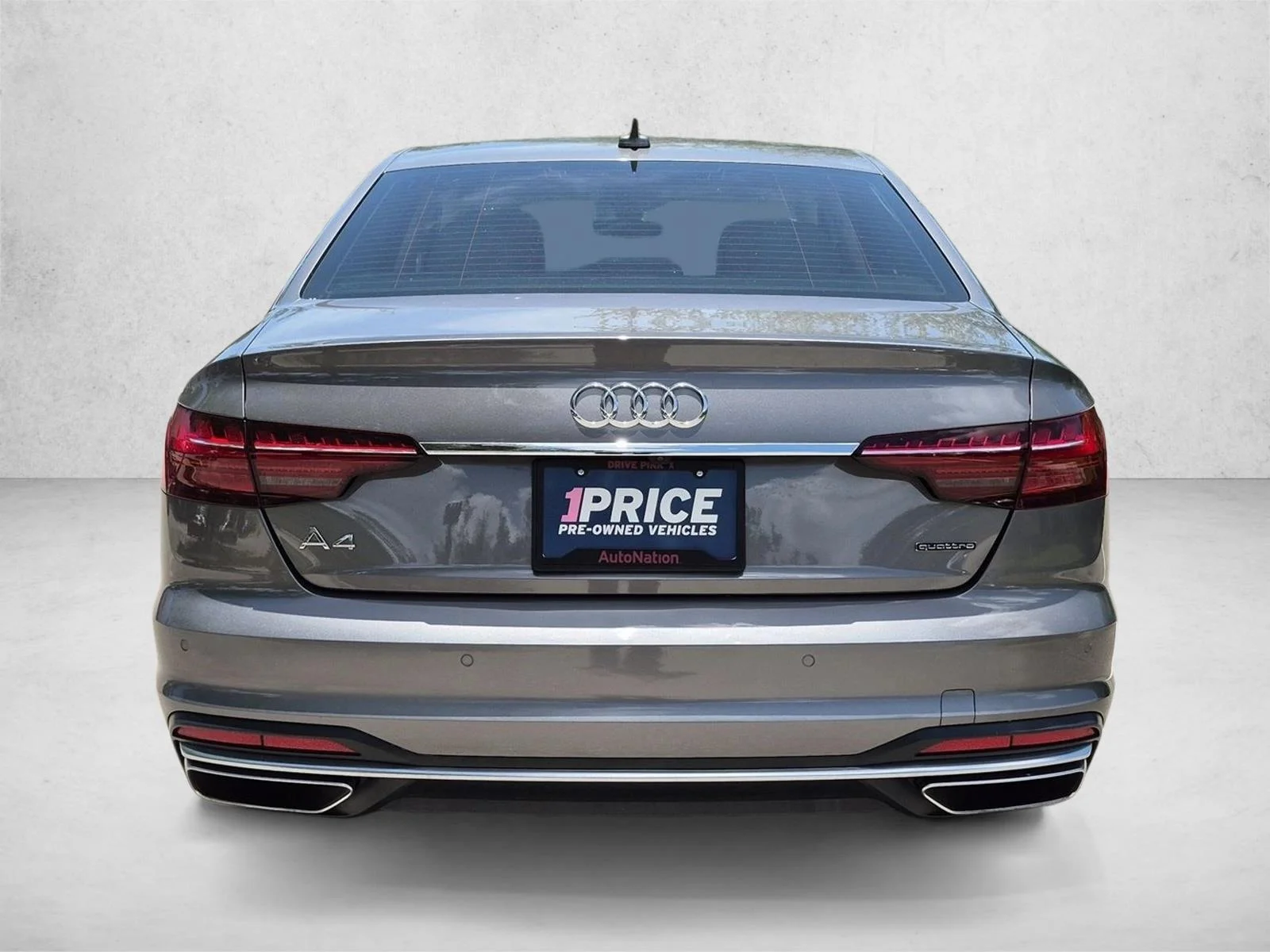 Used 2022 Florett Silver Metallic Audi Premium image 7