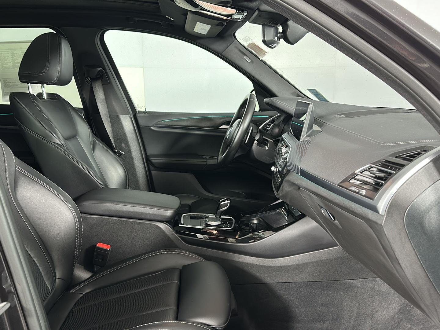 Used 2023 Dark Graphite Metallic BMW xDrive30i image 30