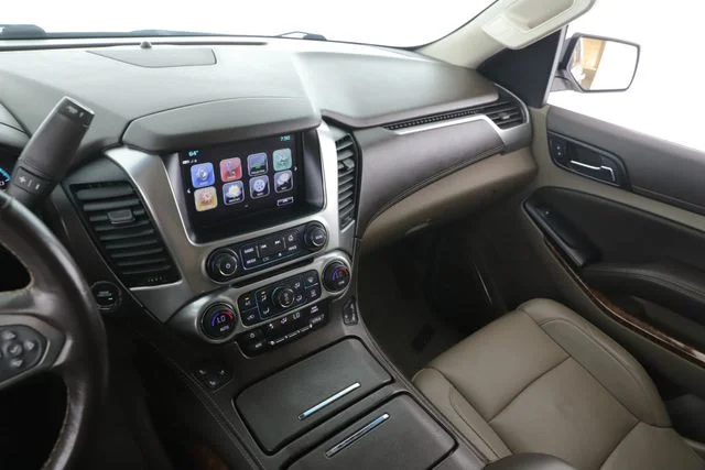 Used 2020 Beige Chevrolet Premier image 28