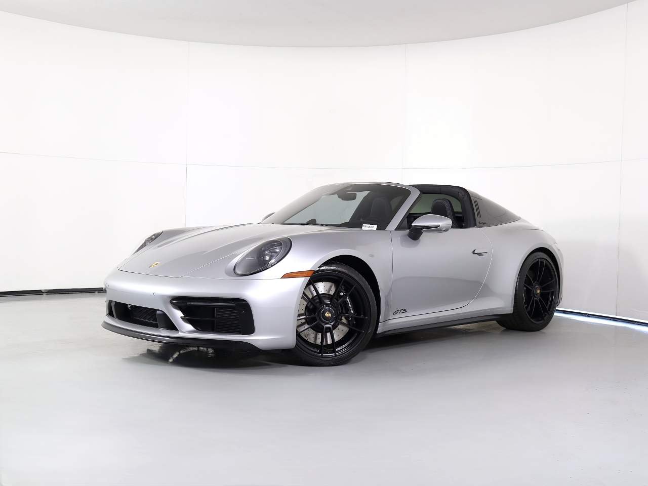 2023 Porsche 911 GTS