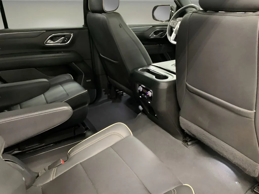 2023 GMC Yukon SLT - Photo 19