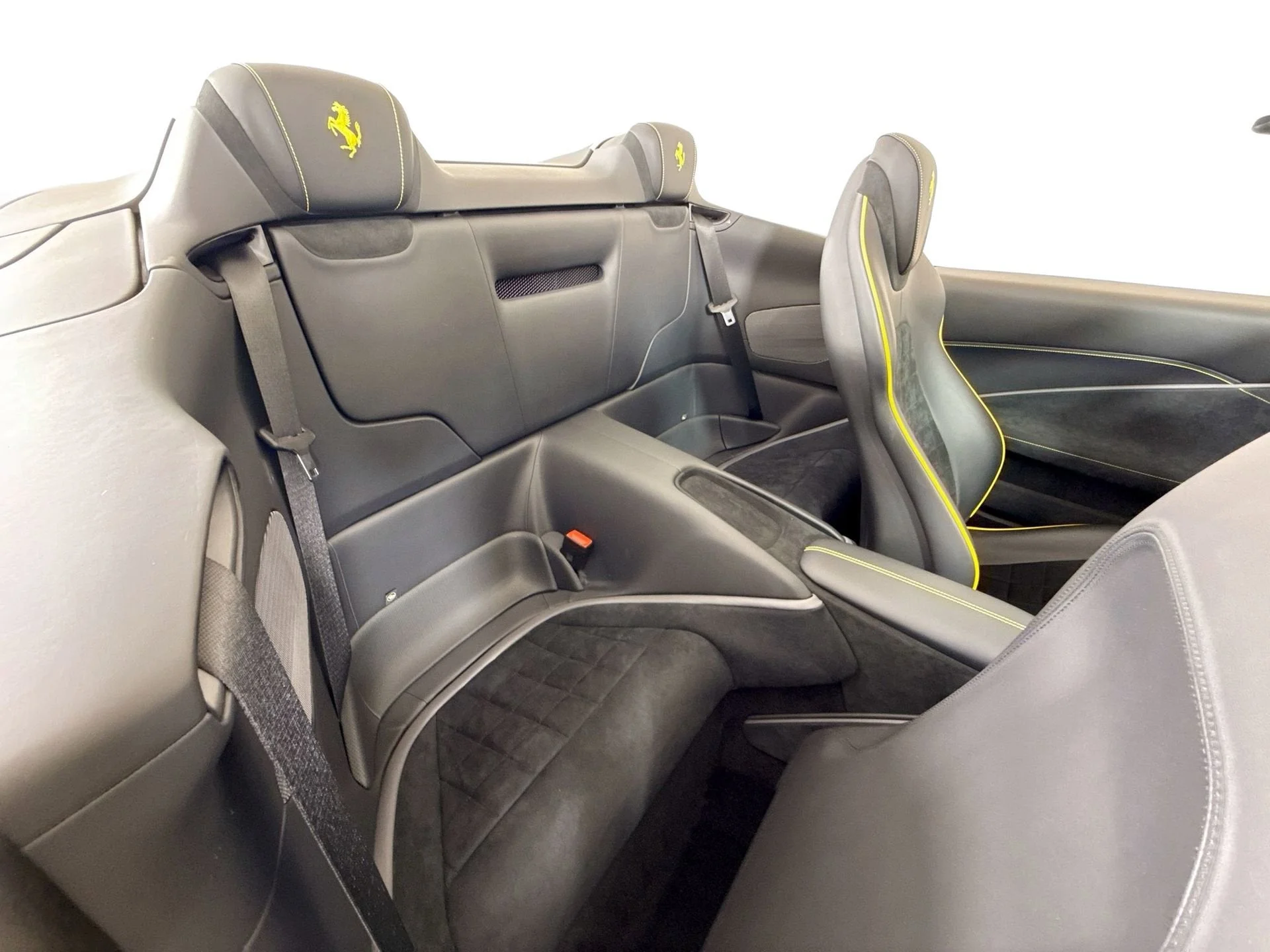 2025 Ferrari Roma Base - Photo 22