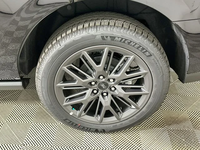 New 2027 Ford Expedition Platinum