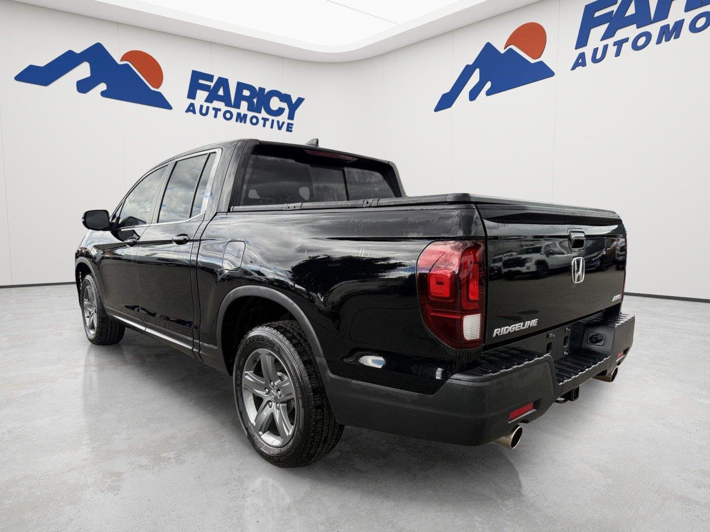 Used 2023 Crystal Black Pearl Honda RTL image 4