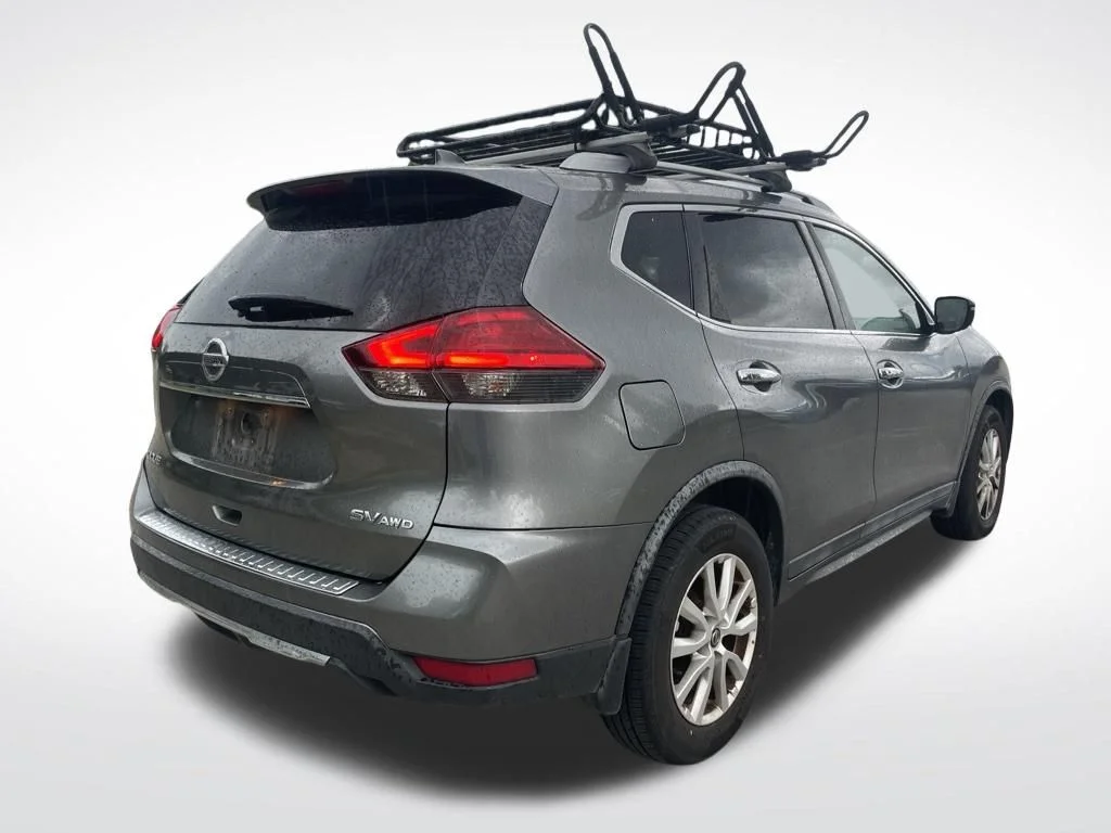 Used 2017 Gun Metallic Nissan SV image 6