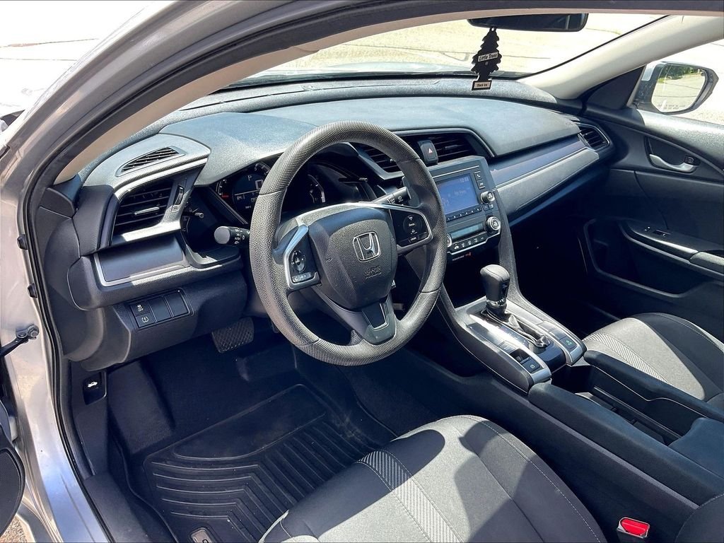 Used 2018 Silver Honda LX image 8