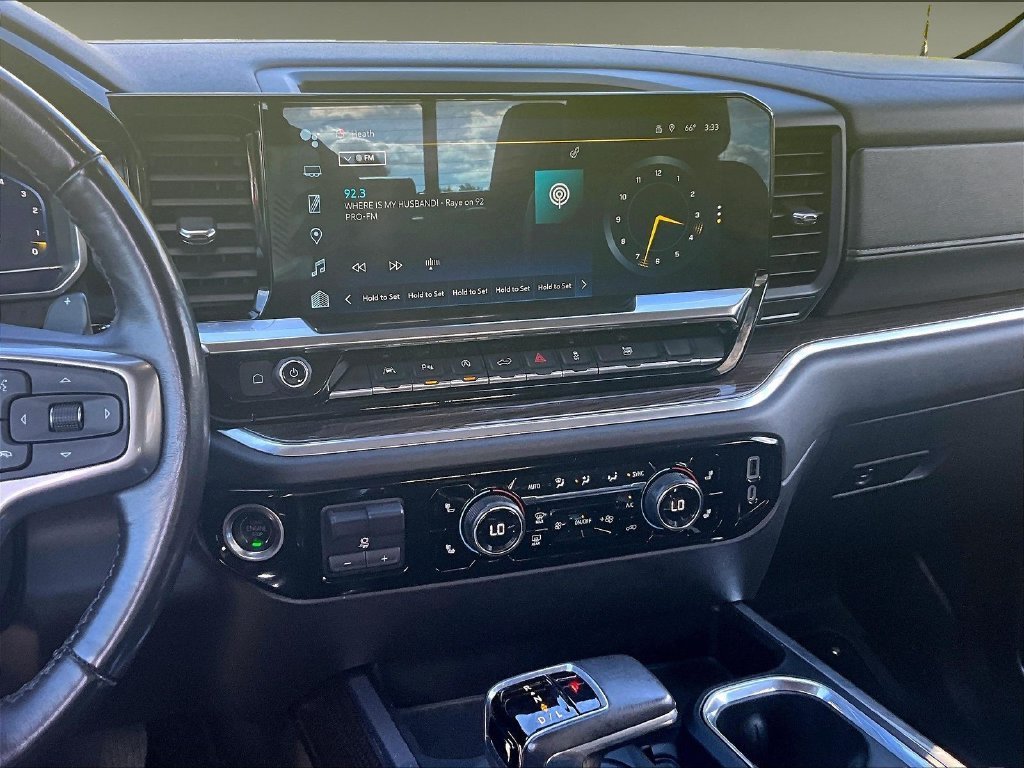 Used 2022 Black Chevrolet RST image 18