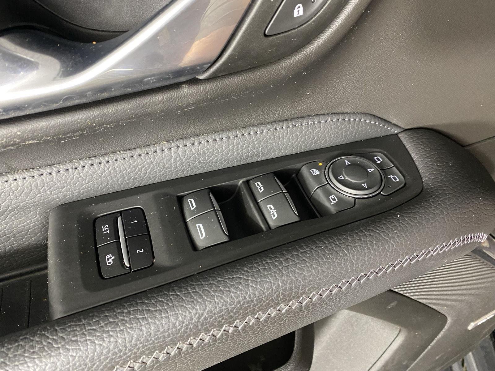 Used 2023 Onyx Black GMC Denali image 21