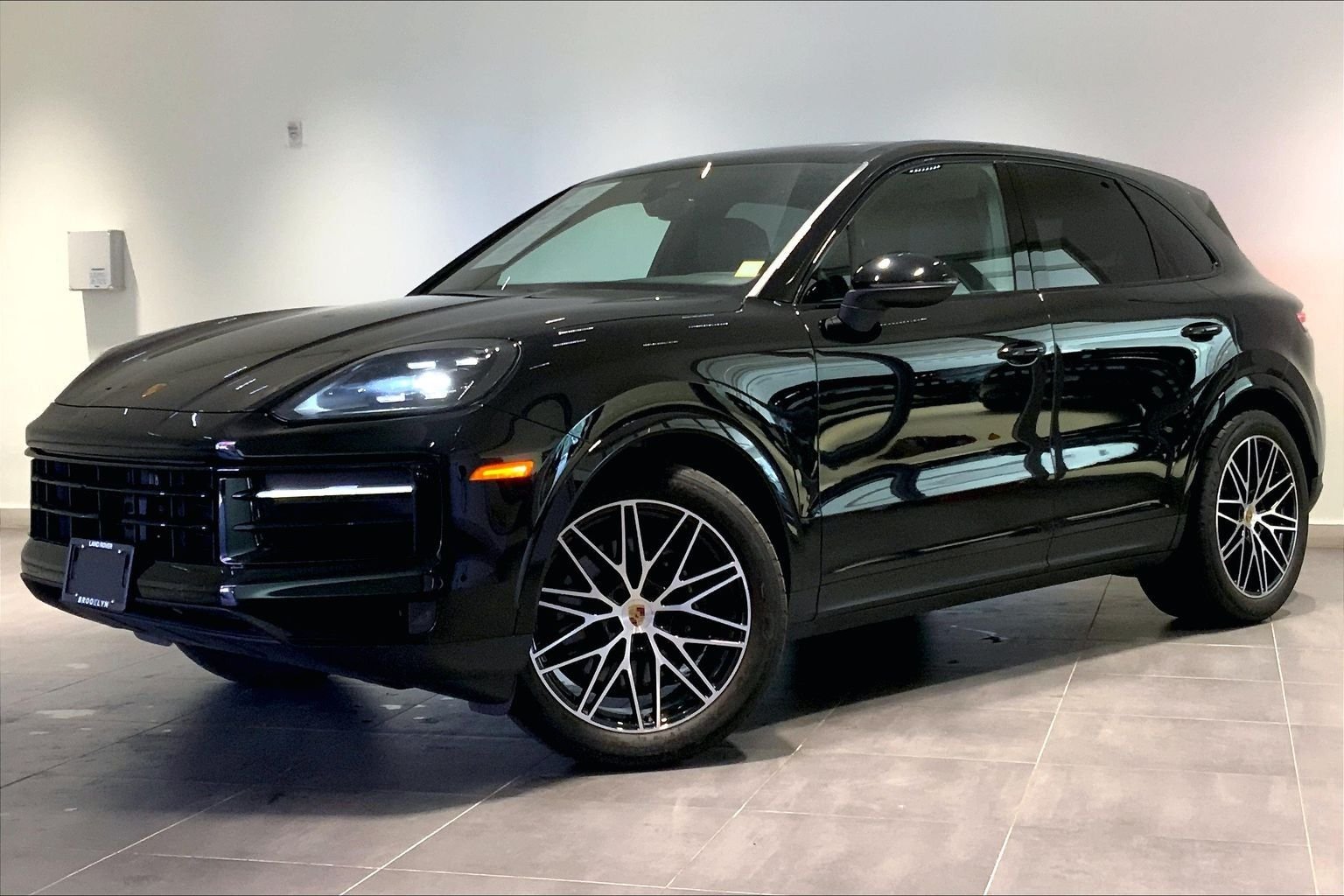 2024 Porsche Cayenne -'s photo