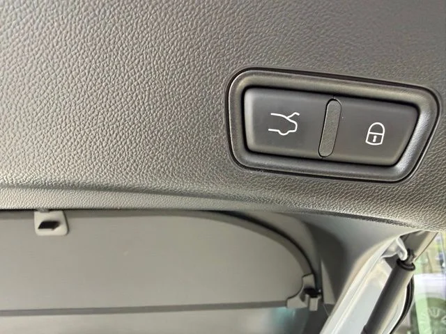 Certified Used 2023 Bianco Astro Maserati Modena image 16