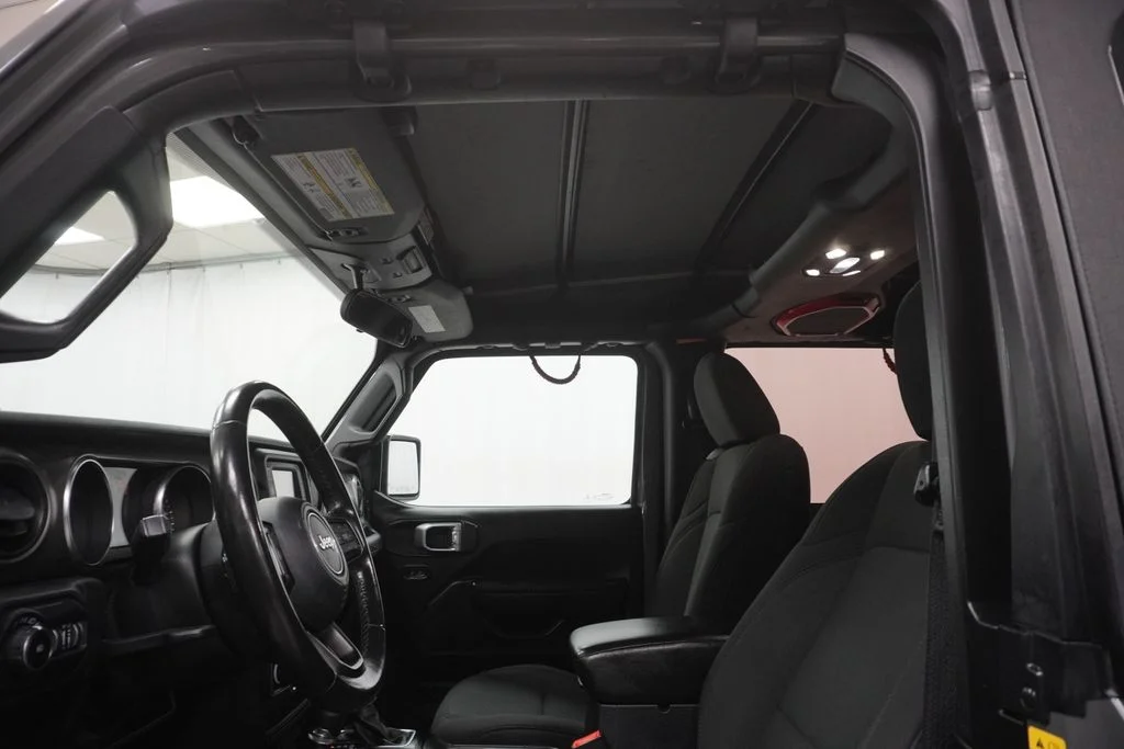 Used 2019 Gray Jeep Sport S image 23