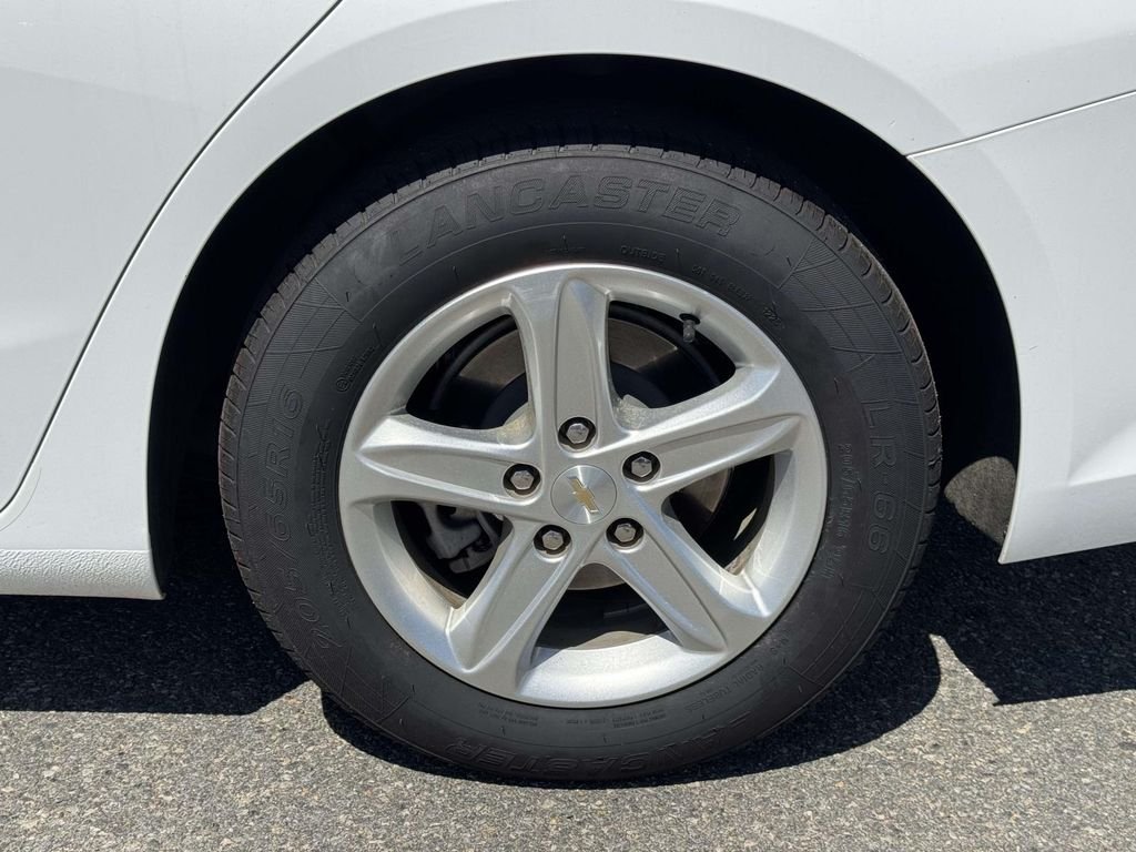 2024 Chevrolet Malibu 1LT - Photo 12