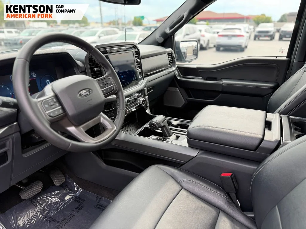 Used 2024 Silver Ford XLT image 29