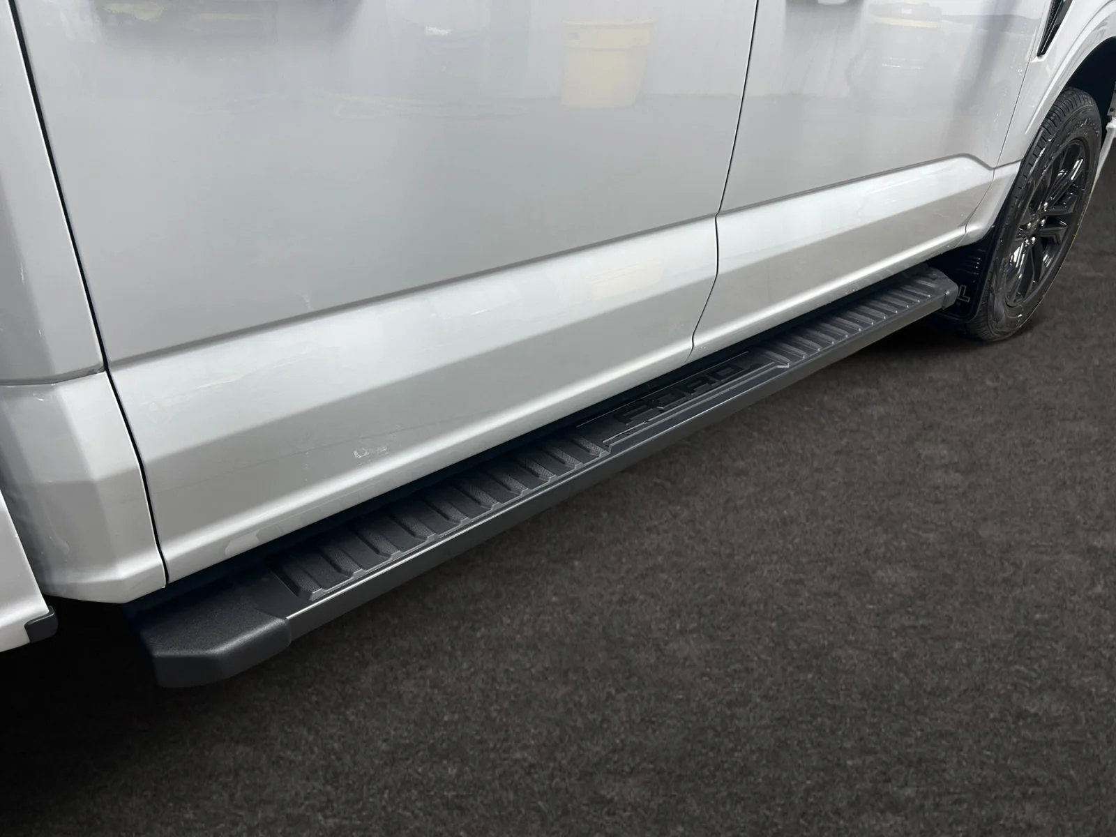 New 2026 Avalanche Ford XLT image 11