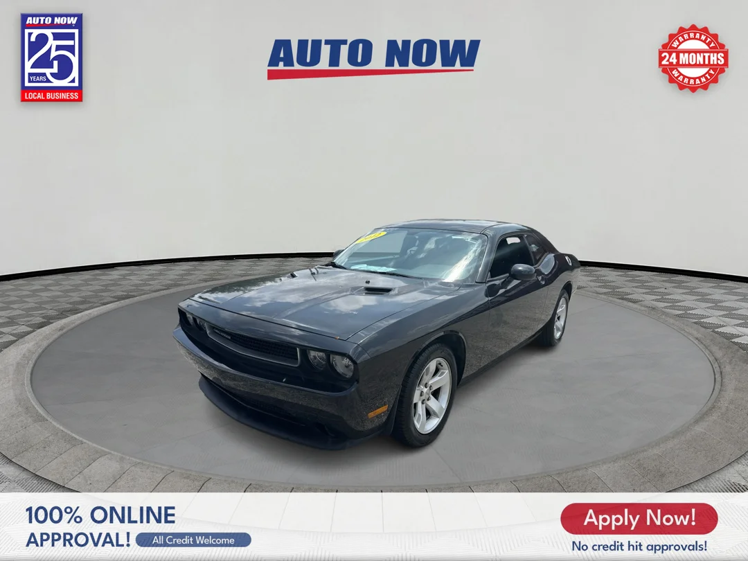 2012 Dodge Challenger SXT's photo