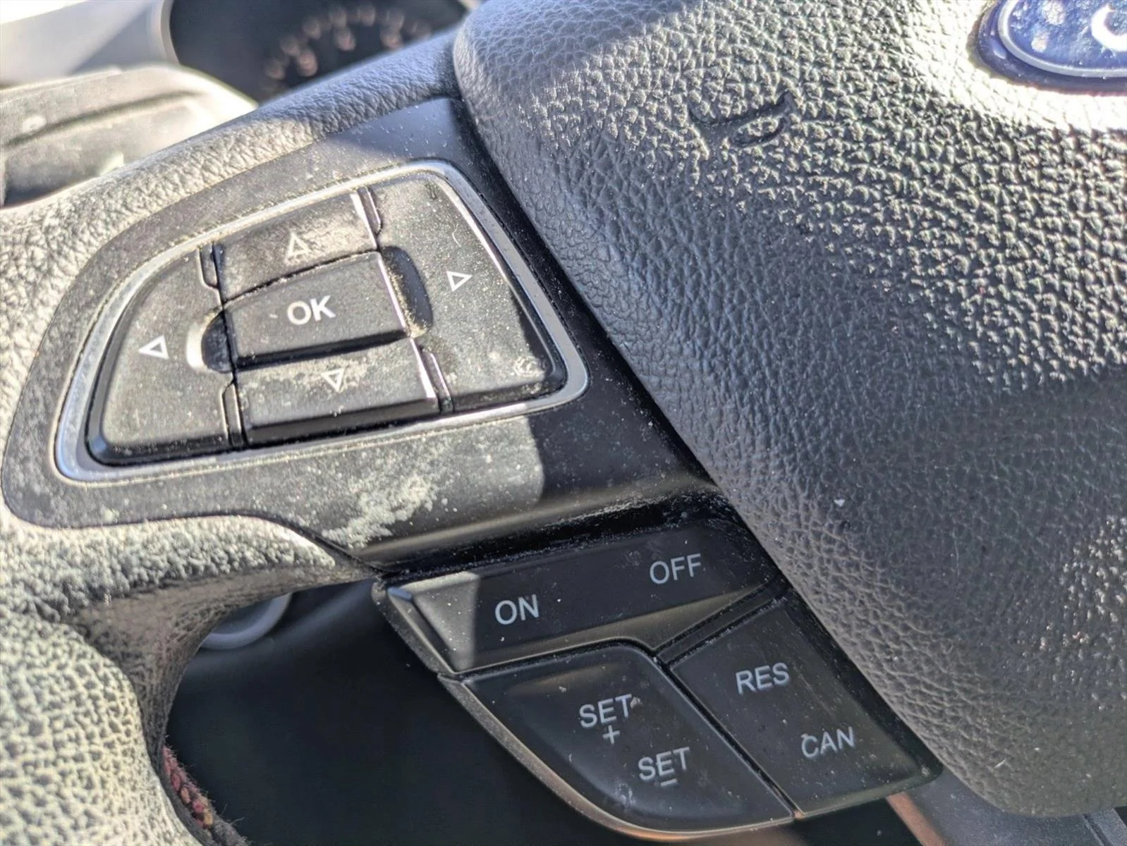 Used 2018 Magnetic Metallic Ford S image 14