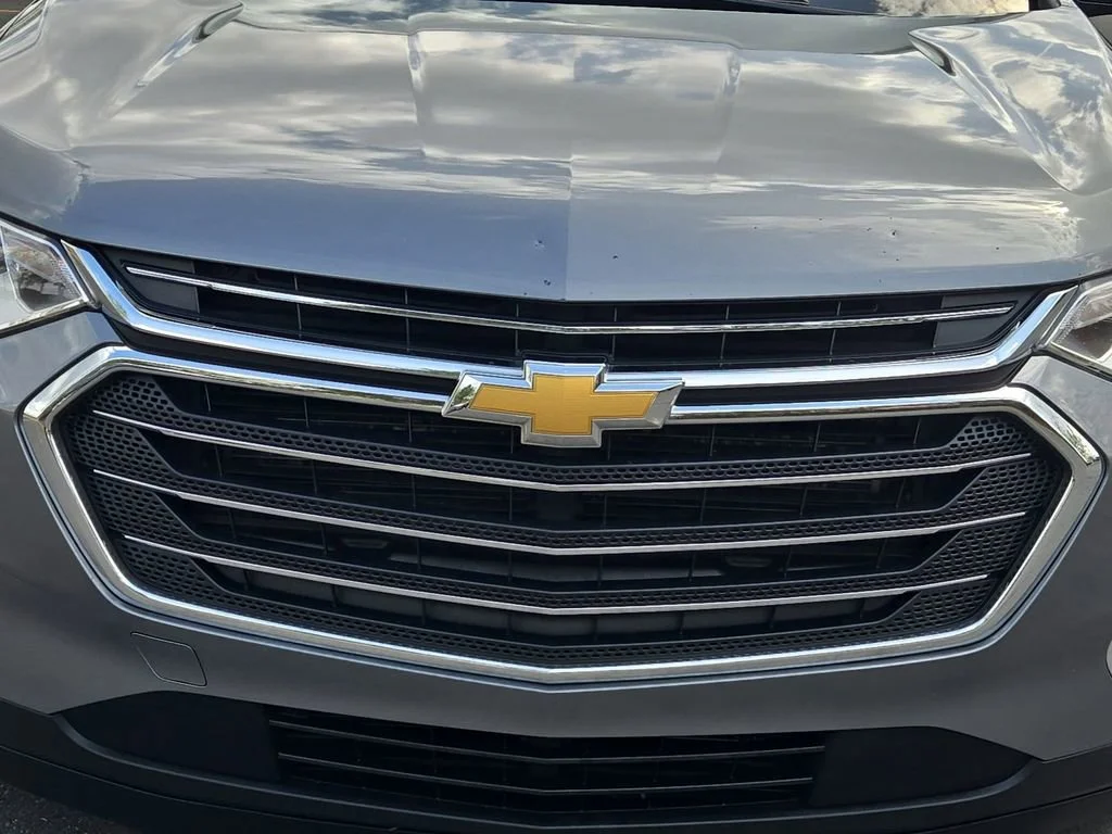 Used 2019 Satin Steel Metallic Chevrolet LT Cloth image 18
