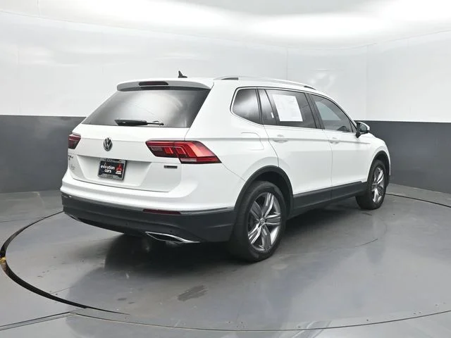 Used 2021 White Volkswagen 2.0T SEL image 32