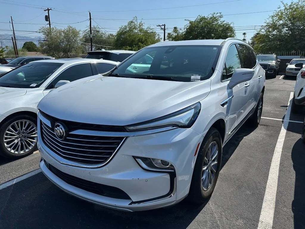 Used 2023 White Buick Essence image 7