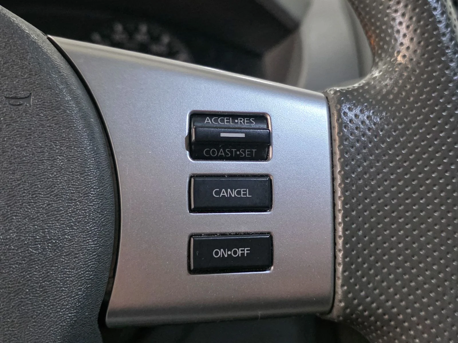 Used 2020 Red Nissan SV image 34