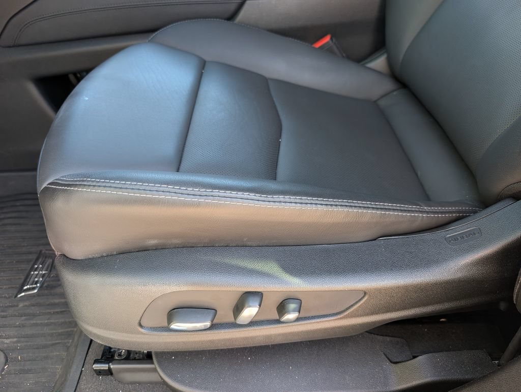 New 2026 Argent Silver Metallic Cadillac Sport image 12