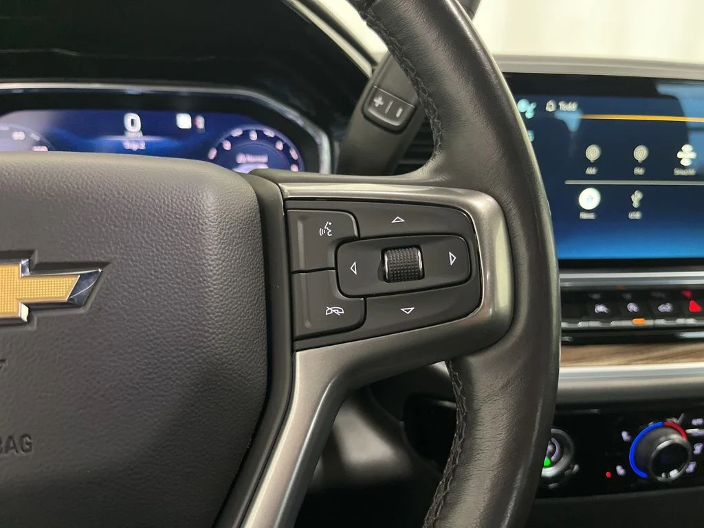 Used 2022 Gray Chevrolet LT image 6