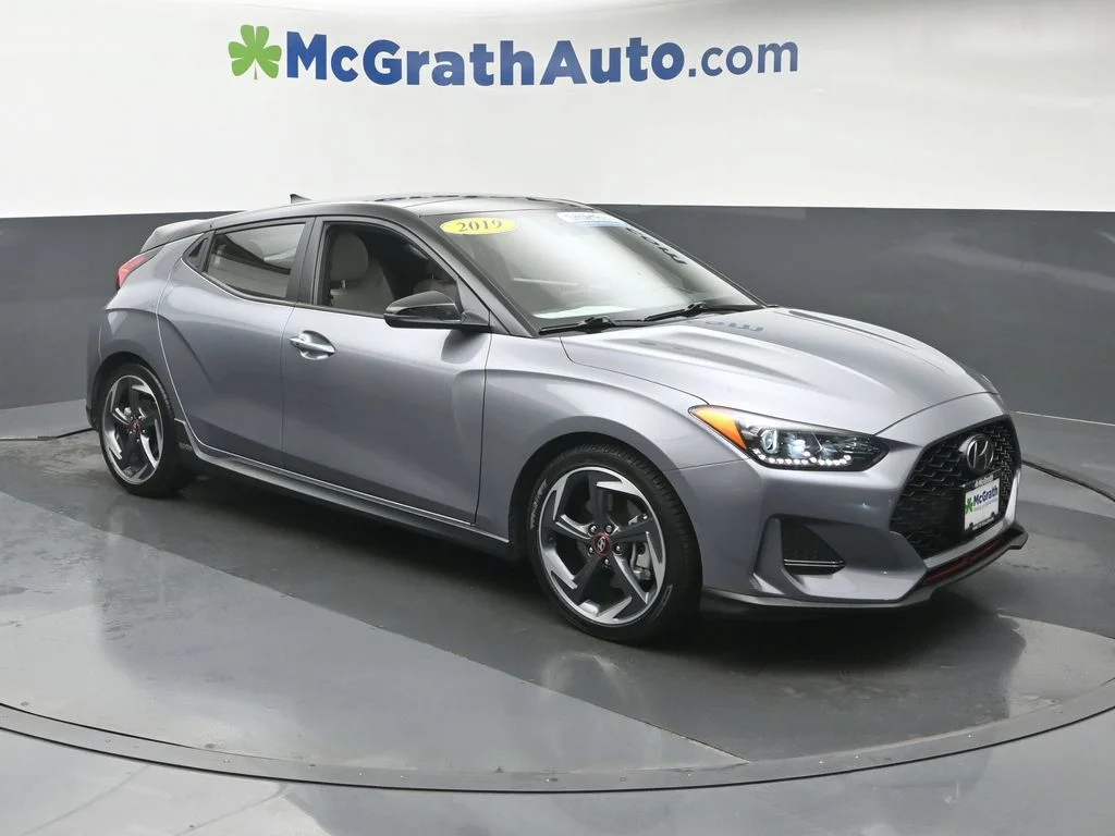 Used 2019 Silver Hyundai Turbo Ultimate image 2