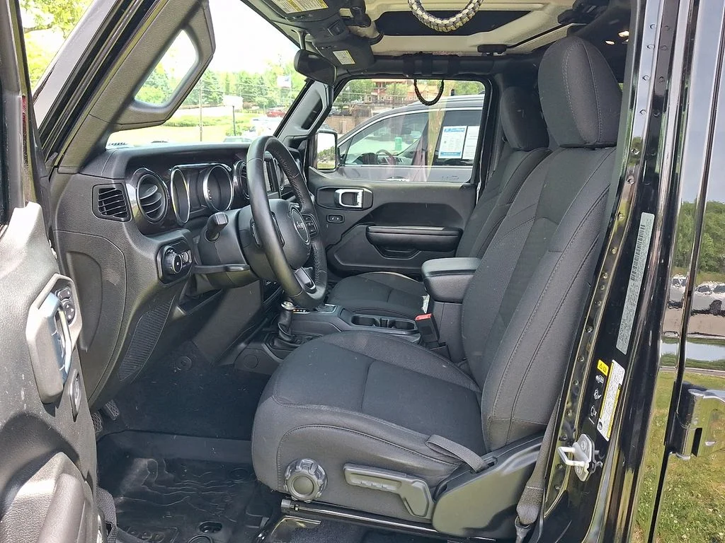 2020 Jeep Wrangler Unlimited Altitude - Photo 10
