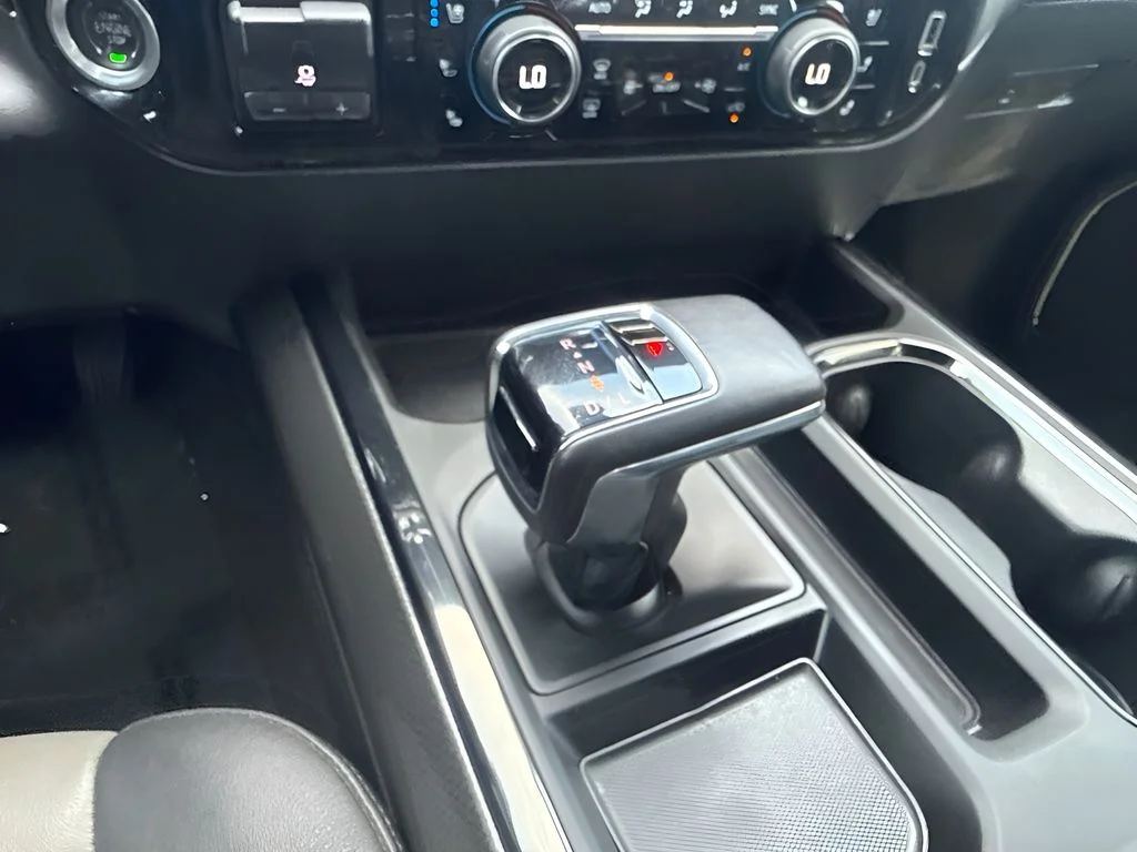 Used 2022 Blue Chevrolet ZR2 image 18