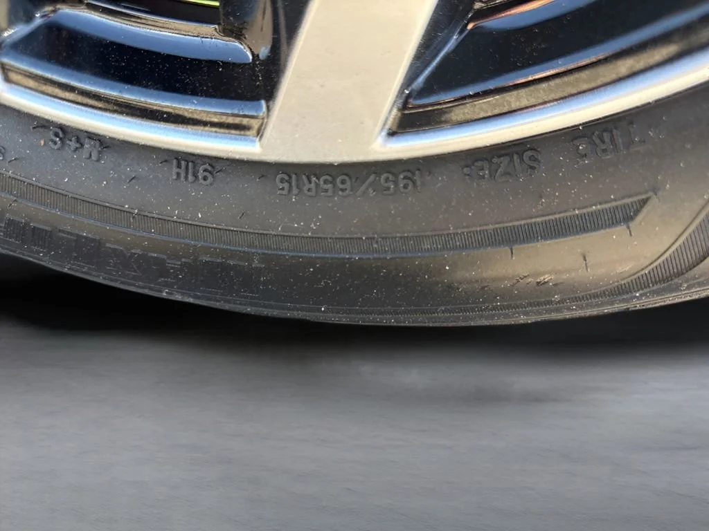 Used 2020 Black Nissan S image 30