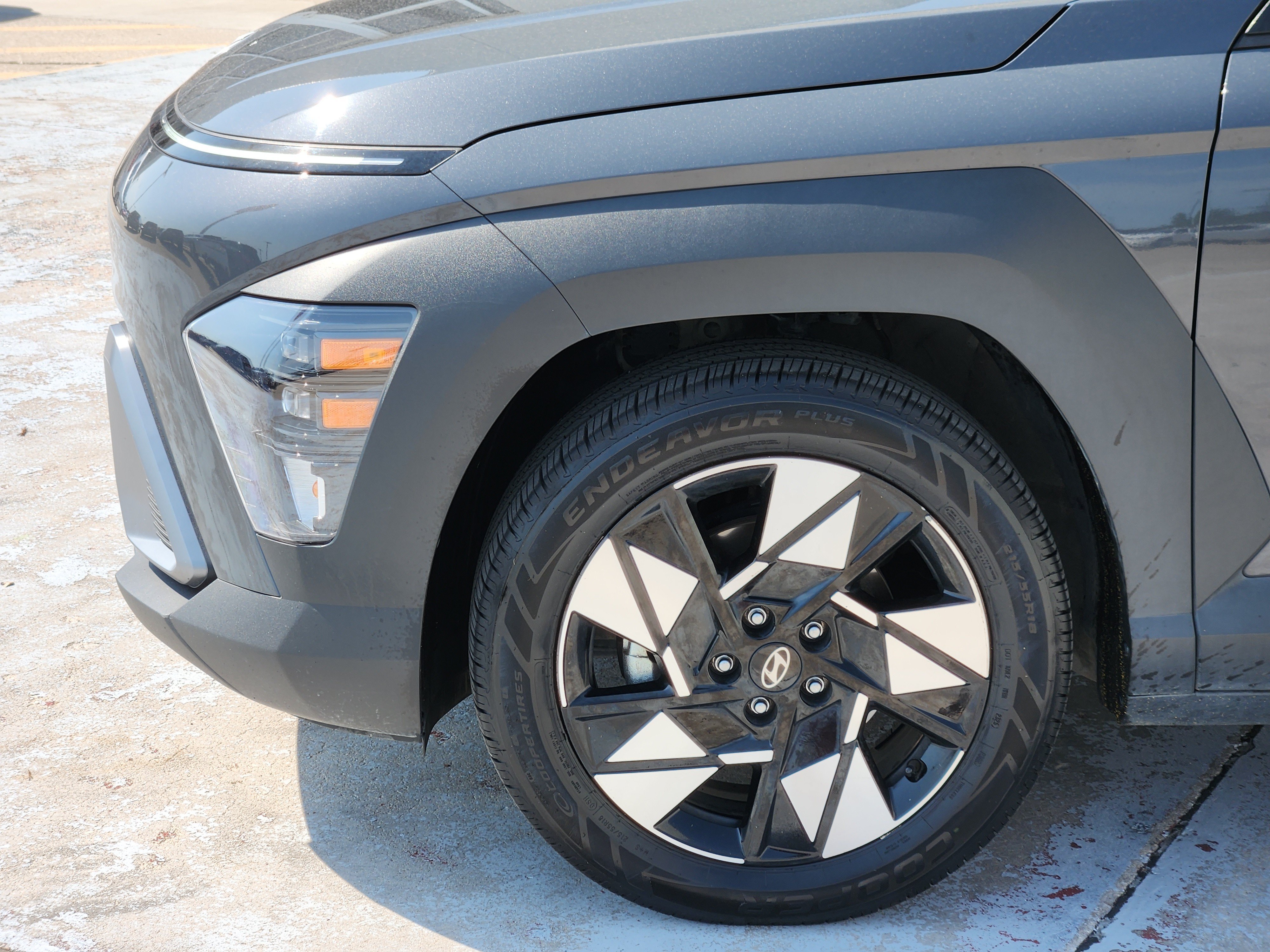 Used 2024 Ecotronic Gray Pearl Hyundai SEL image 9