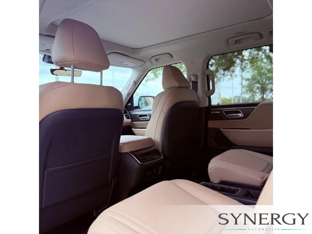 New 2026 RADIANT WHITE INFINITI Pure 4WD image 29