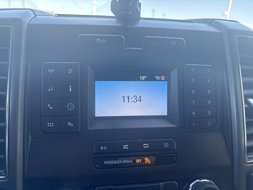 Used 2018 Silver Ford XLT image 20