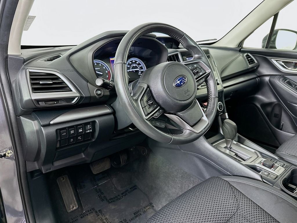 Used 2023 Gray Metallic Subaru Premium image 10