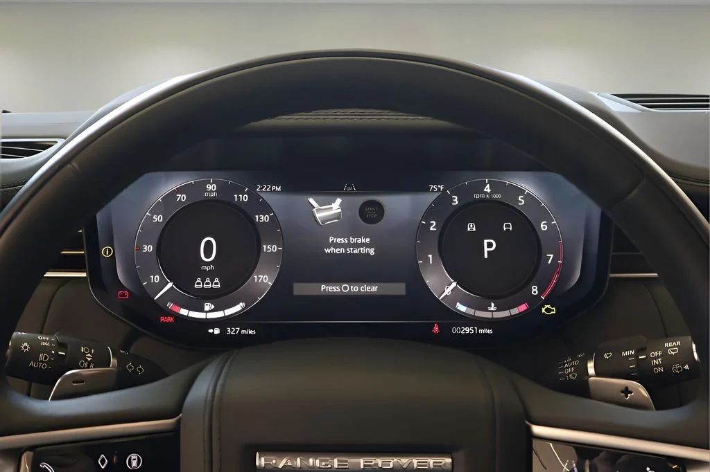 New 2025 Carpathian Grey Land Rover SE image 18