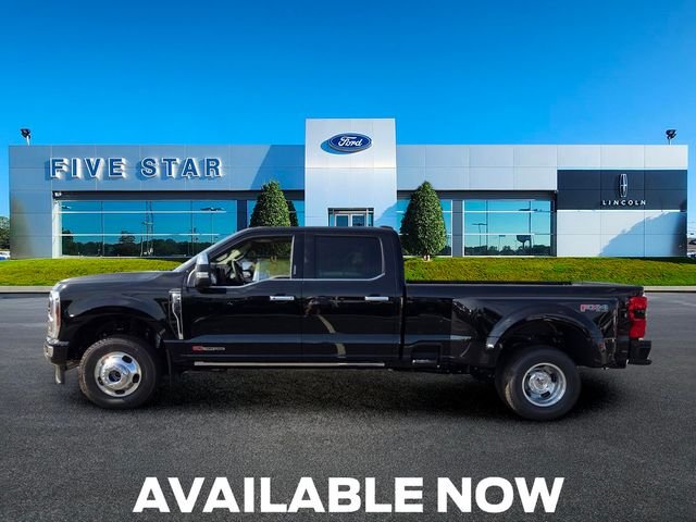 New 2026 Agate Black Metallic Ford Platinum image 4