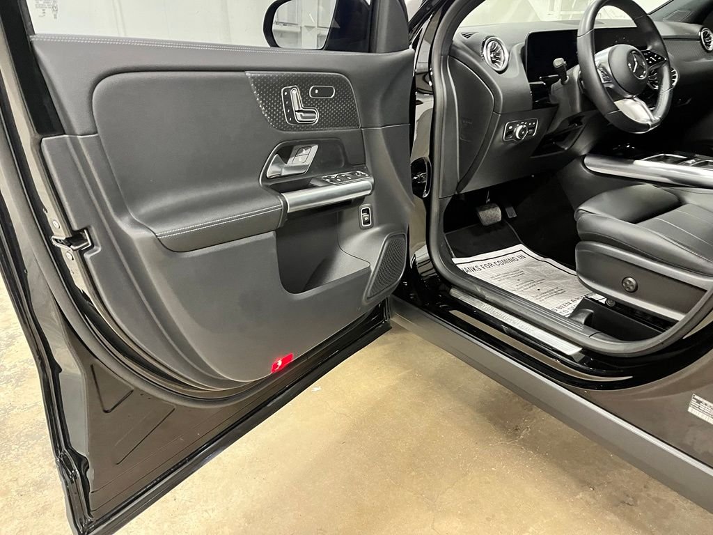 Certified Used 2024 Black Mercedes-Benz GLA 250 image 14