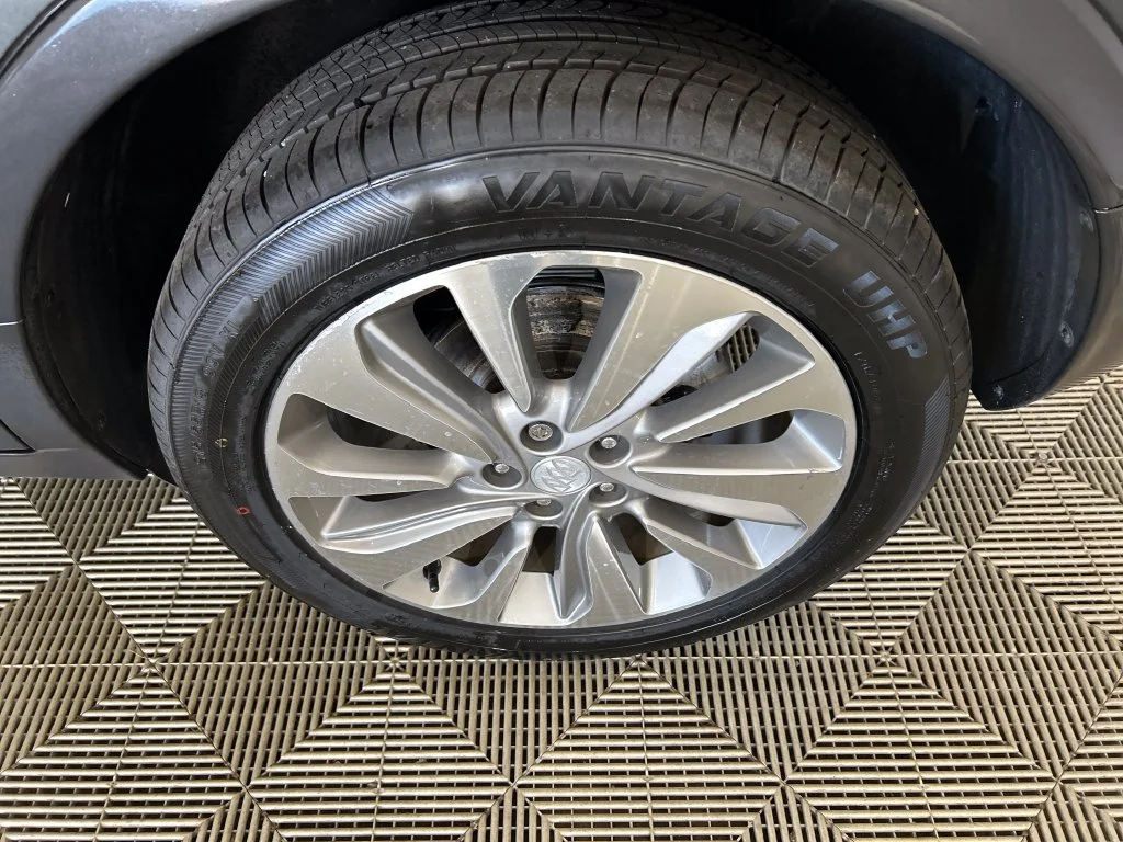Used 2018 Gray Buick Preferred image 10