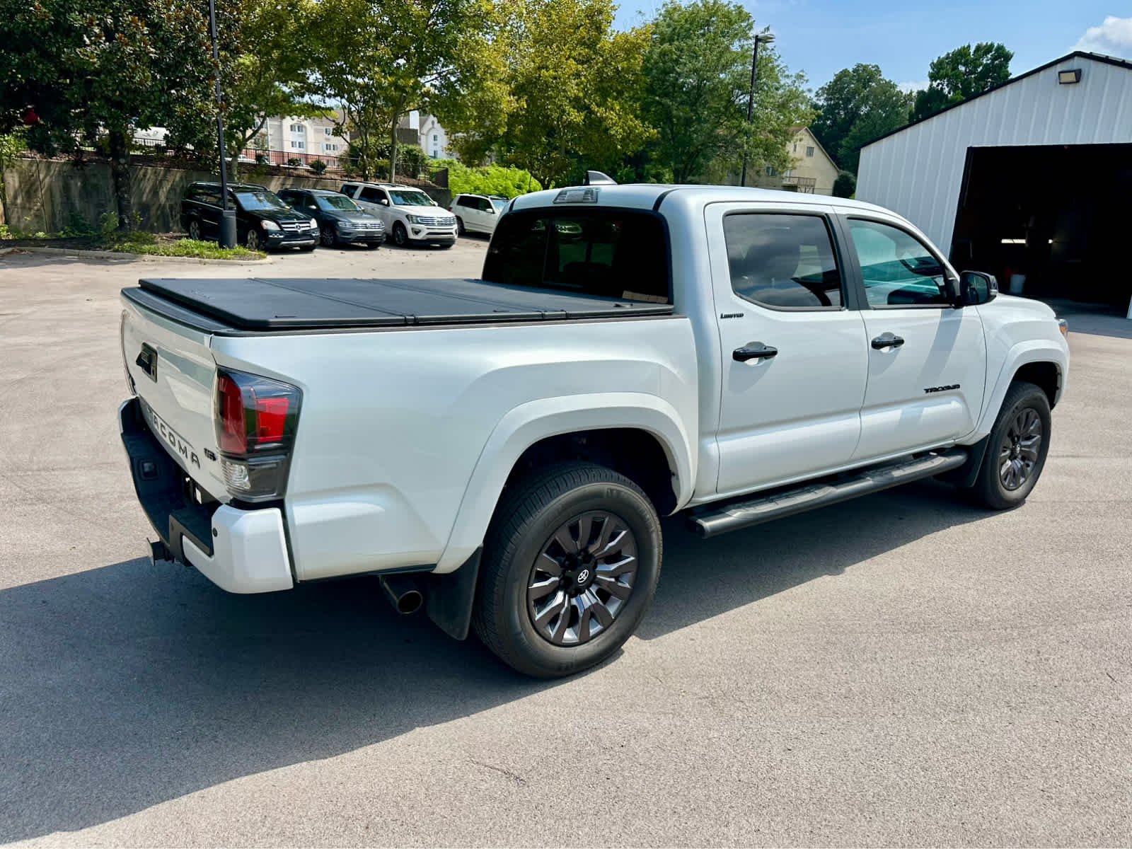 Used 2023 Wind Chill Pearl Toyota Limited image 5