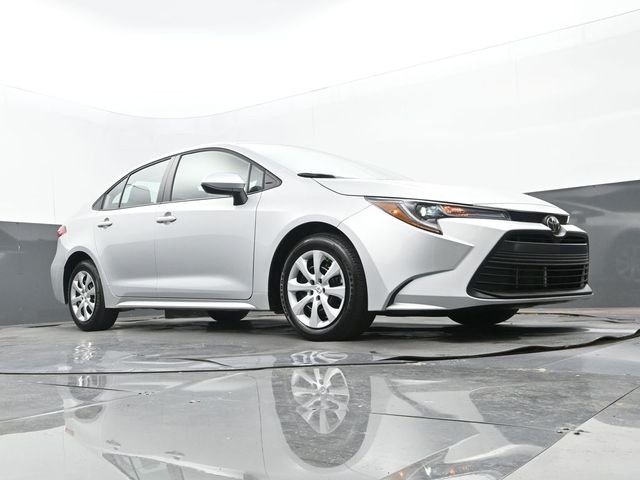 Used 2026 Classic Silver Metallic Toyota LE image 23