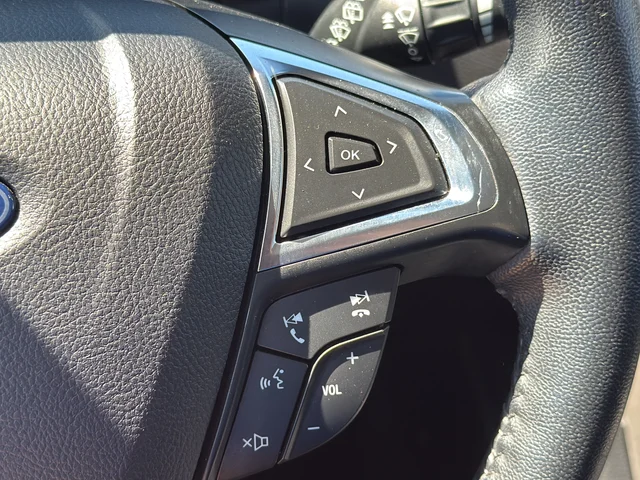 Used 2024 Gray Ford SEL image 21