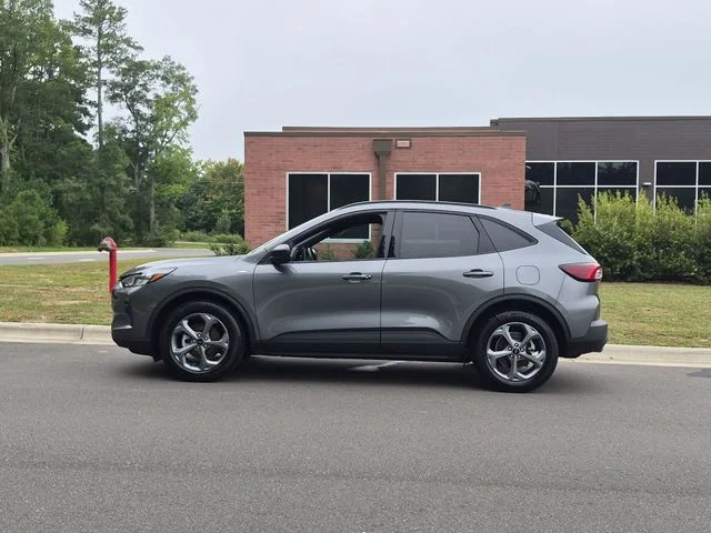 Used 2025 Gray Ford ST-Line image 10