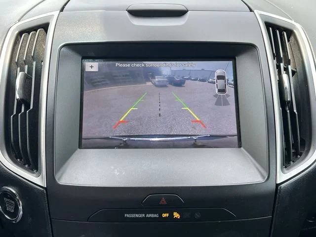 Used 2019 Gray Ford SEL image 7