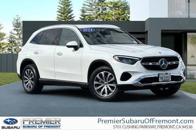 Used 2024  Mercedes-Benz GLC 300 image 1